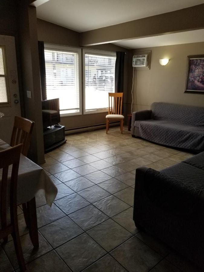 Osoyoos Lakeview Inn & Suites Экстерьер фото