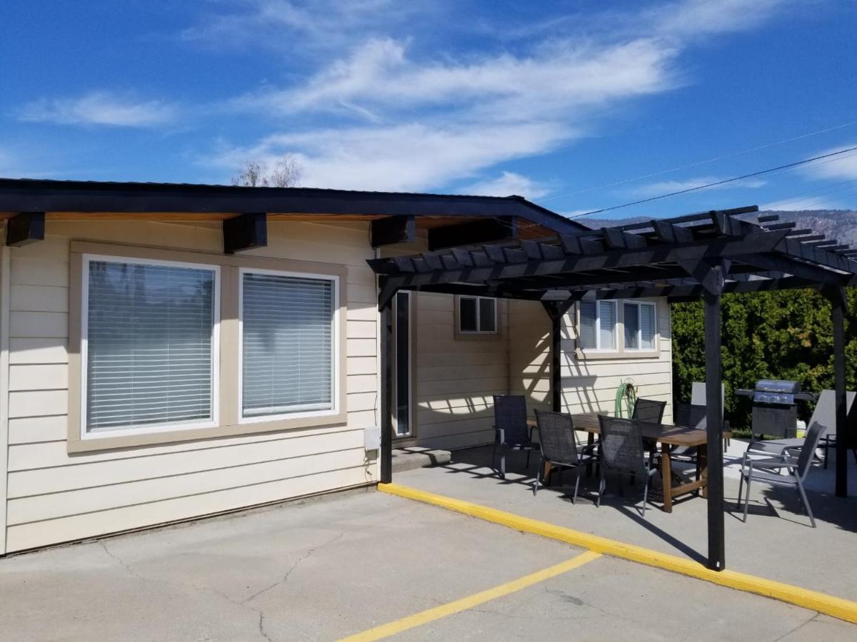 Osoyoos Lakeview Inn & Suites Экстерьер фото