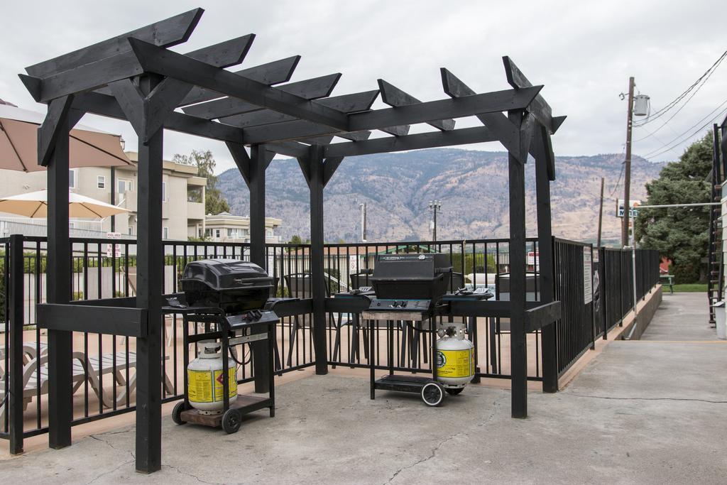 Osoyoos Lakeview Inn & Suites Экстерьер фото