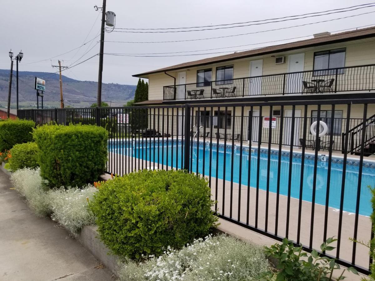 Osoyoos Lakeview Inn & Suites Экстерьер фото